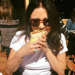 Meet your Posher, Julia